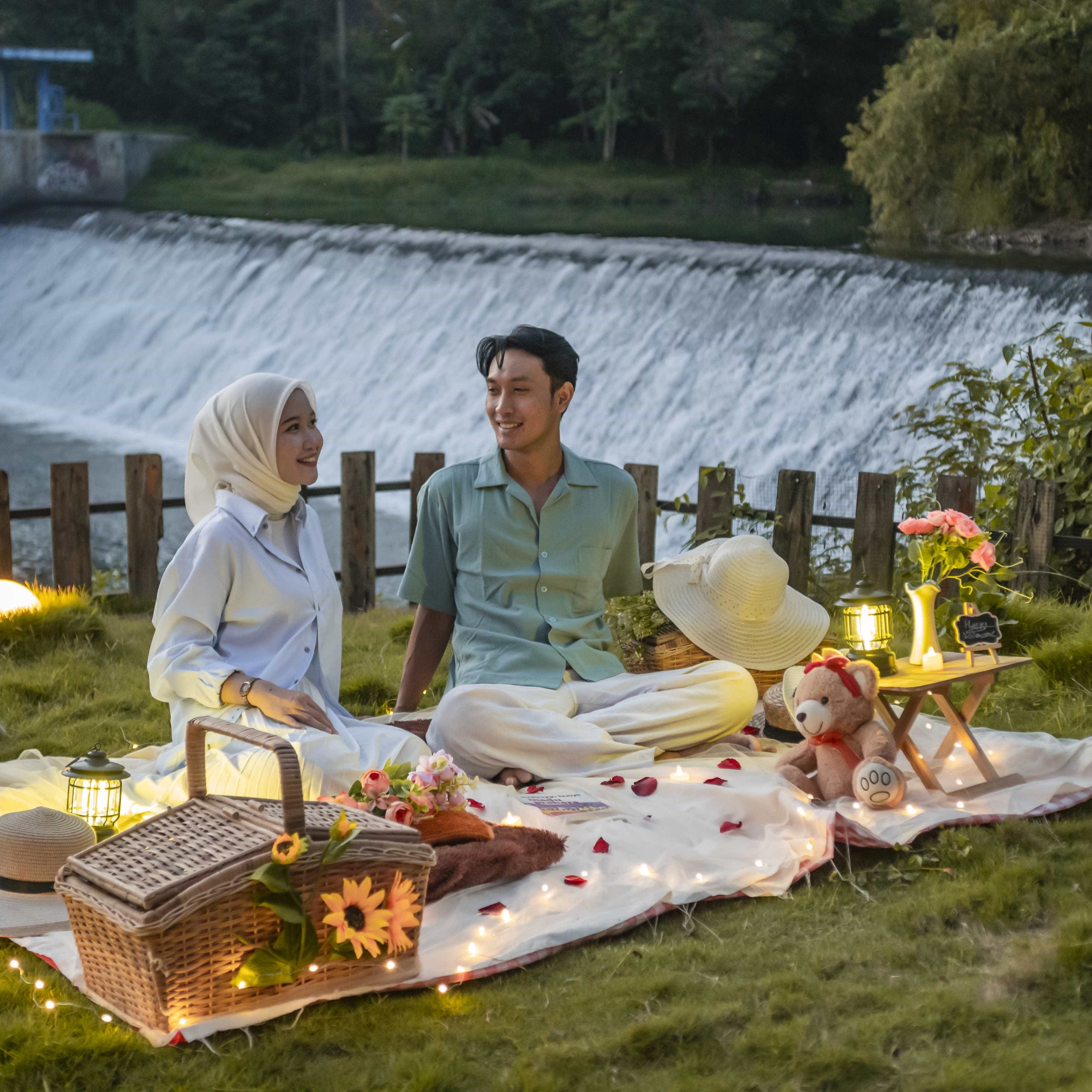Picnic Romance Web-6